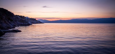 Trip to Greek Islands 2021 | Lens: EF28mm f/1.8 USM (1/250s, f2.8, ISO1600)